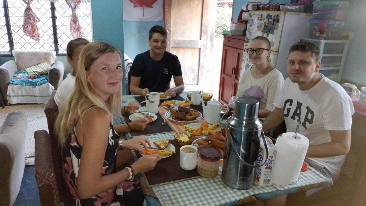 Save'S Homestay نادي المظهر الخارجي الصورة
