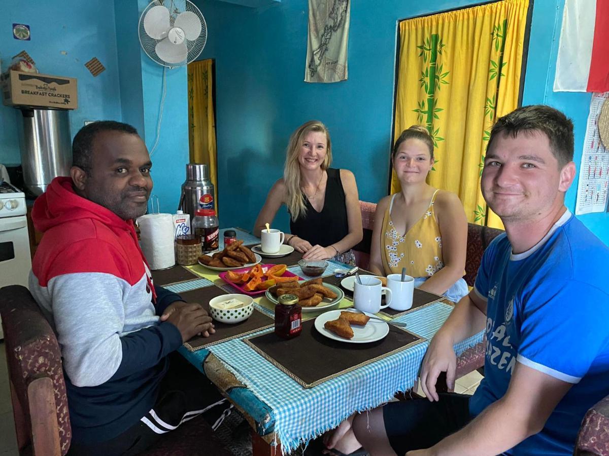 Save'S Homestay نادي المظهر الخارجي الصورة