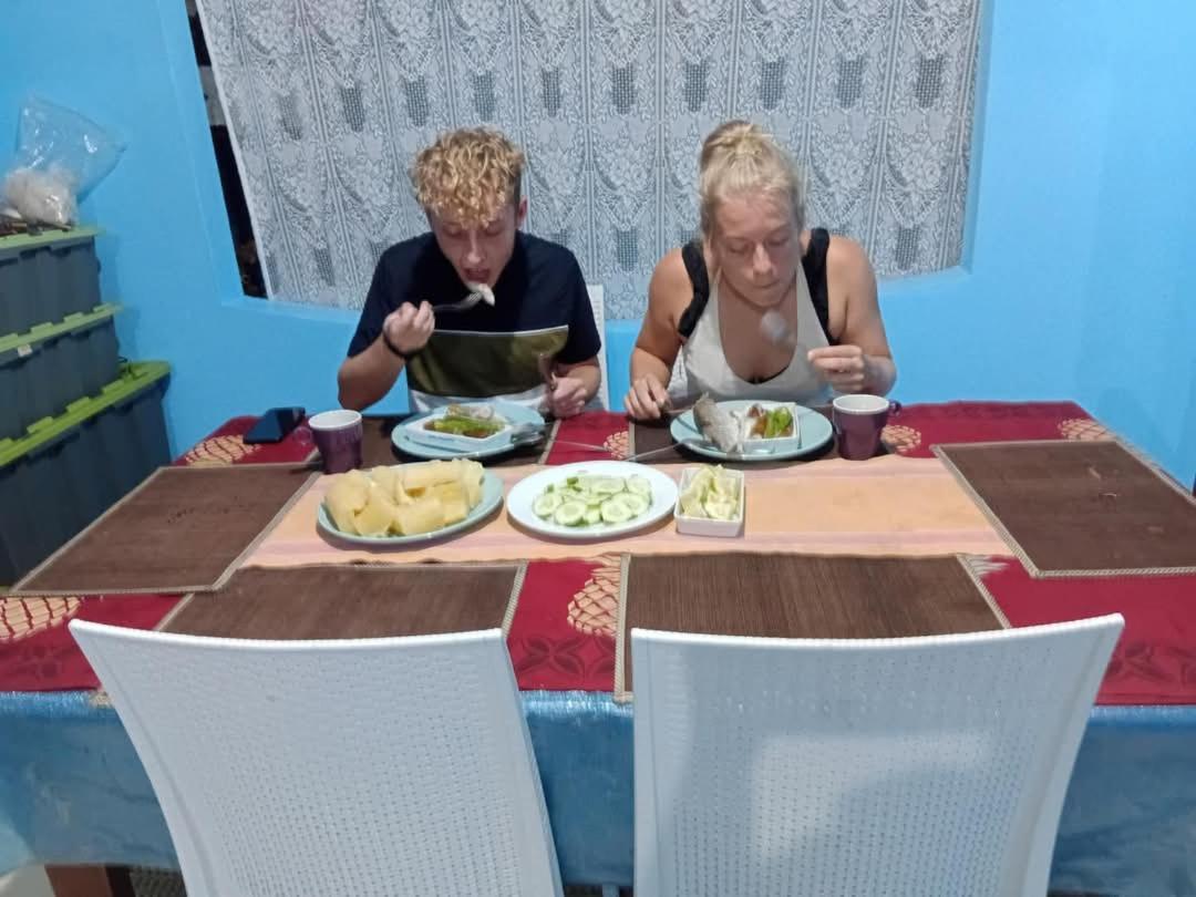 Save'S Homestay نادي المظهر الخارجي الصورة